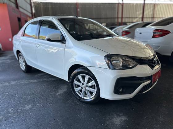 TOYOTA ETIOS 1.5 X PLUS SEDAN 16V FLEX 4P MANUAL TOYOTA ETIOS 1.5 X PLUS SEDAN 16V FLEX 4P MANUAL